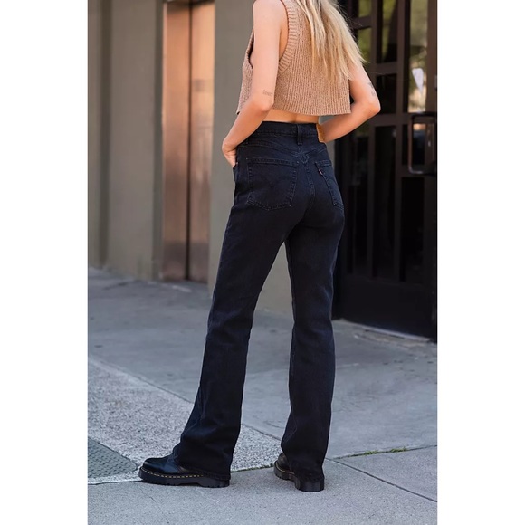 Levi's® Premium RIBCAGE BOOTCUT WOMEN'S JEANS - Picture 1 of 15